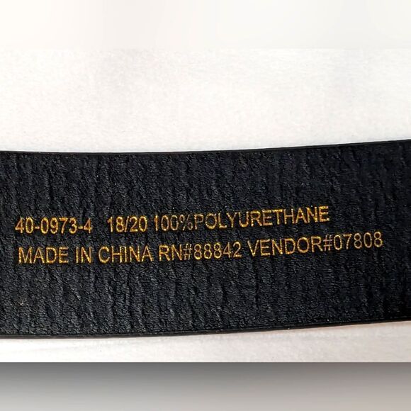 Faux Reptile Skin Black and Grey Buckled Fashion Belt Size 18/20 - Picture 6 of 6